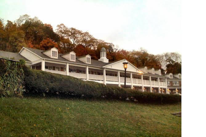 Inn On The Hudson Peekskill Exterior photo